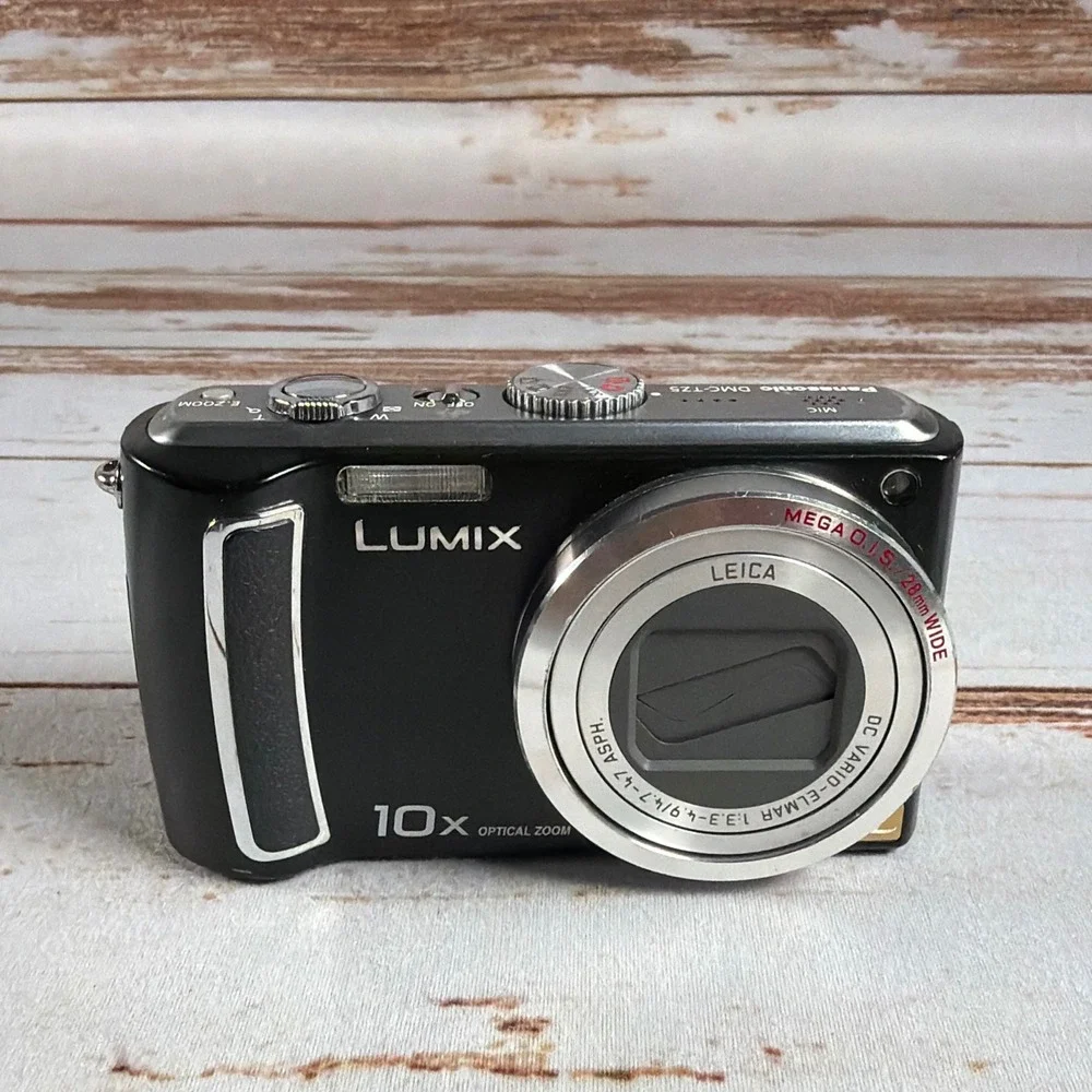 Panasonic Lumix DMC-TZ5 9.1MP 10x Zoom FOR PARTS REPAIR Display Issue